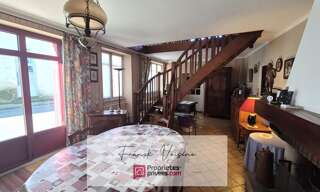 Maison 8 Pièces 321 m² à vendre à Mouchamps (85640)