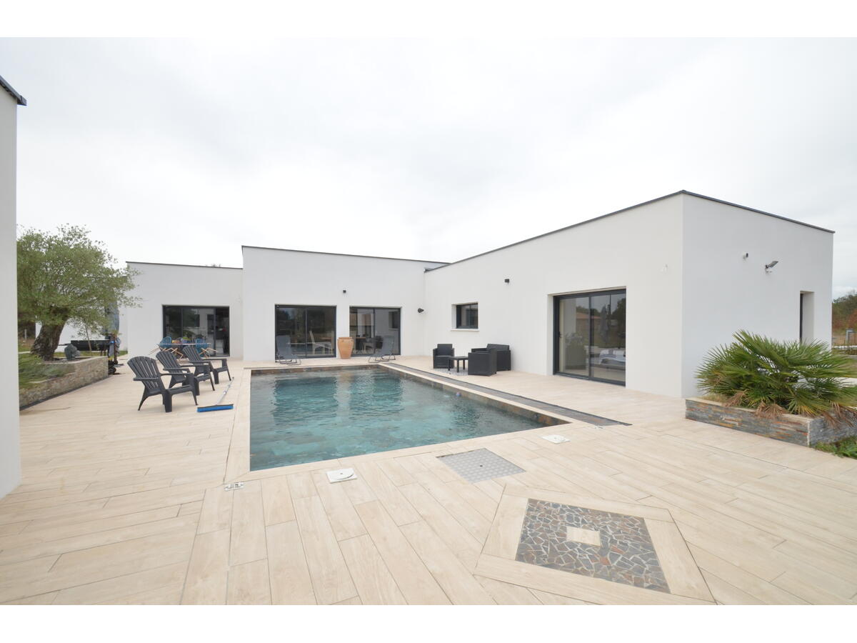 Villa / Maison  T6 à vendre Pizou (Le) 24700