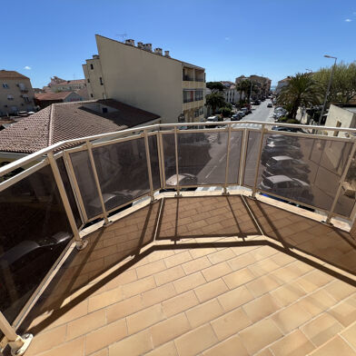 Appartement 3 pièces 590 €