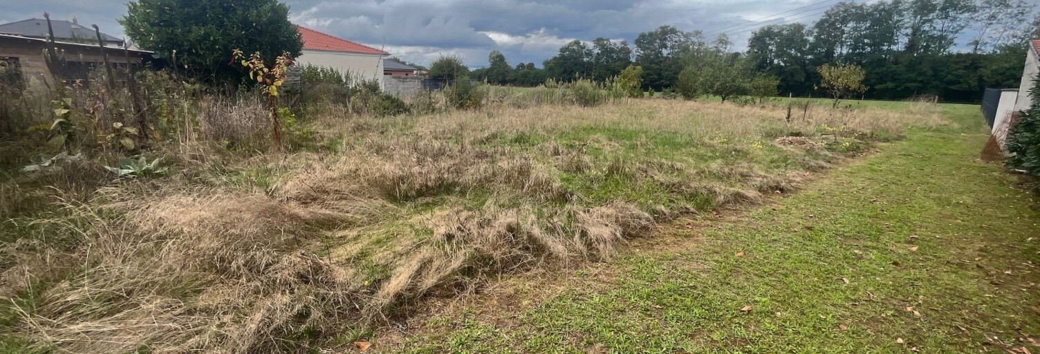 Terrain   m² à vendre à Montagnat (01250)