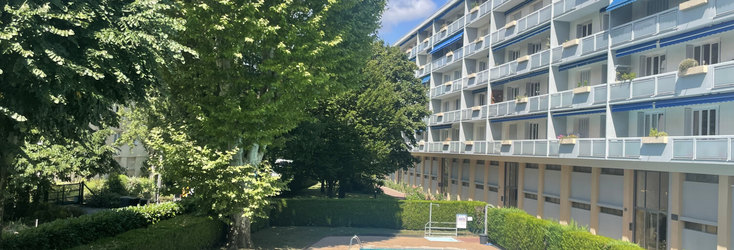 Commerce 6 Pièces 119 m² à vendre à Écully (69130)