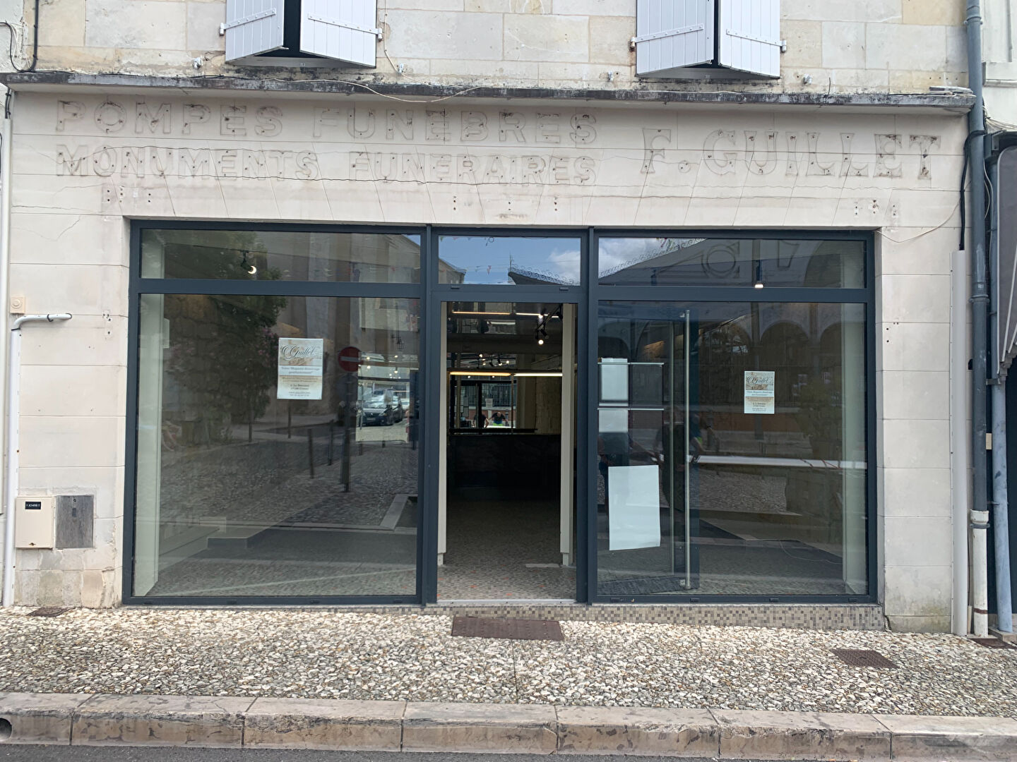 Local commercial  T3 à louer Jonzac 17500