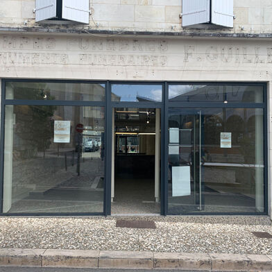 Commerce 3 pièces 800 €