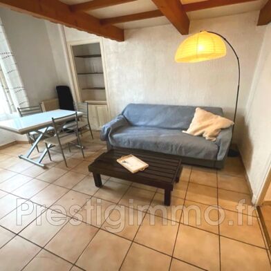 Appartement 2 pièces 590 €
