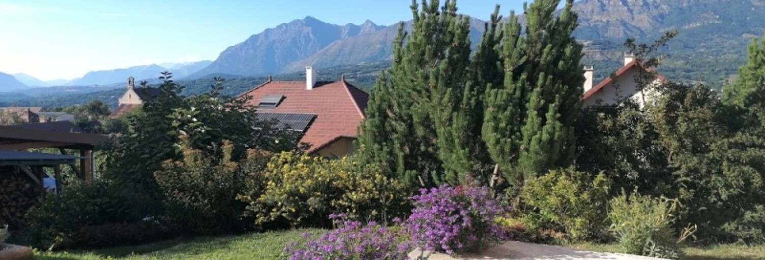 Maison 4 Pièces 100 m² à vendre à Saint-Laurent-du-Cros (05500)