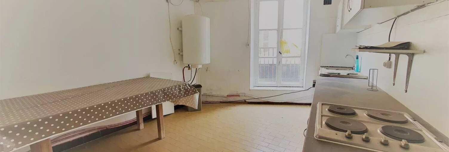 Immeuble  110 m² à vendre à La Tour-du-Pin (38110)