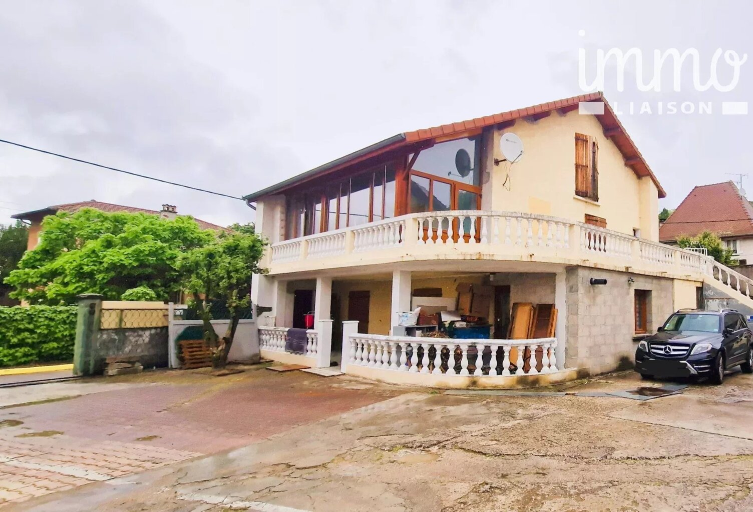 Rare à la vente – Maison de caractère rénovée avec 3 logements T — photo 1