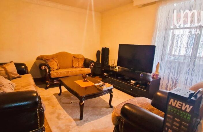 Rare à la vente – Maison de caractère rénovée avec 3 logements T — photo 3