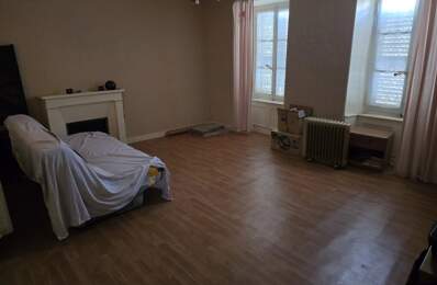 GRANDE MAISON DIVISIBLE A RENOVER AVEC PETITE COUR — photo du bien