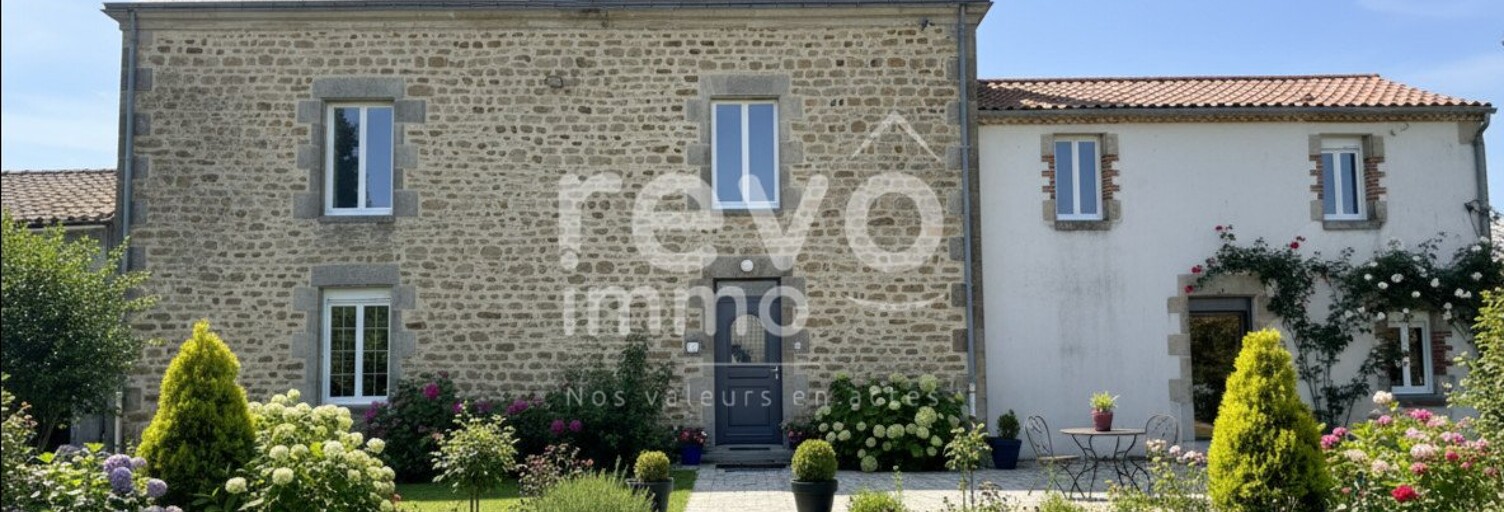 Maison 7 Pièces 271 m² à vendre à Montréverd (85260)