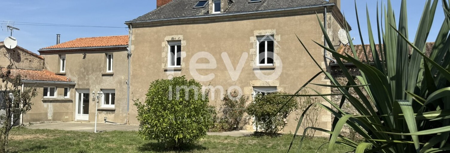 Maison 7 Pièces 271 m² à vendre à Montréverd (85260)