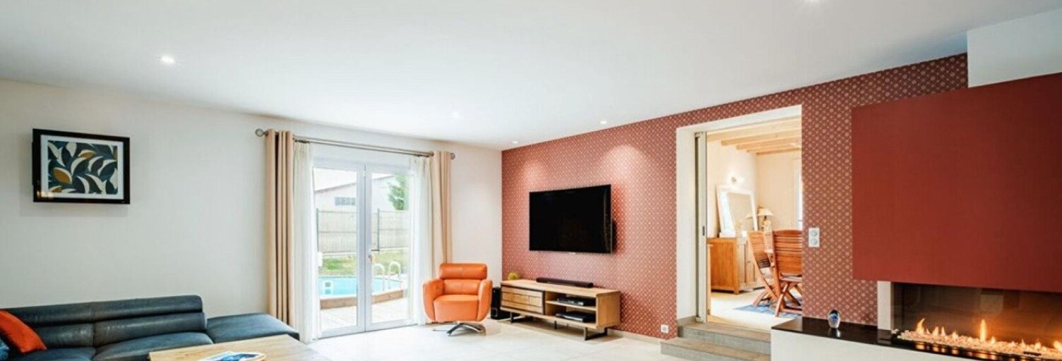 Maison 11 Pièces 249 m² à vendre à Aiffres (79230)