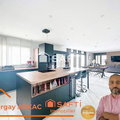 Maison 5 pièces 359000 €