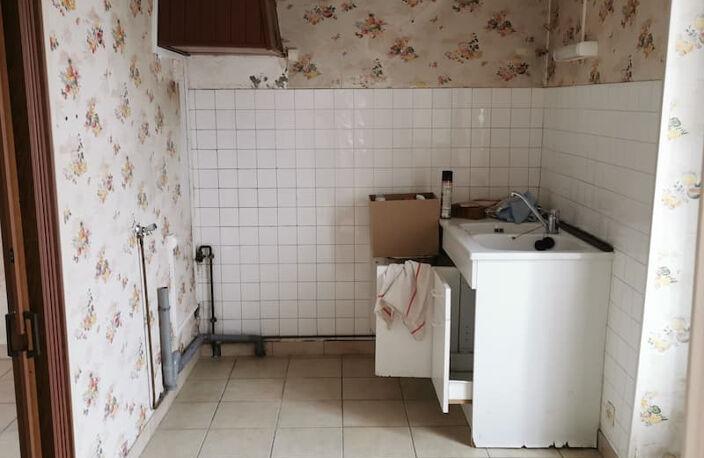 ECUISSES DANS LE VILLAGE — photo 4