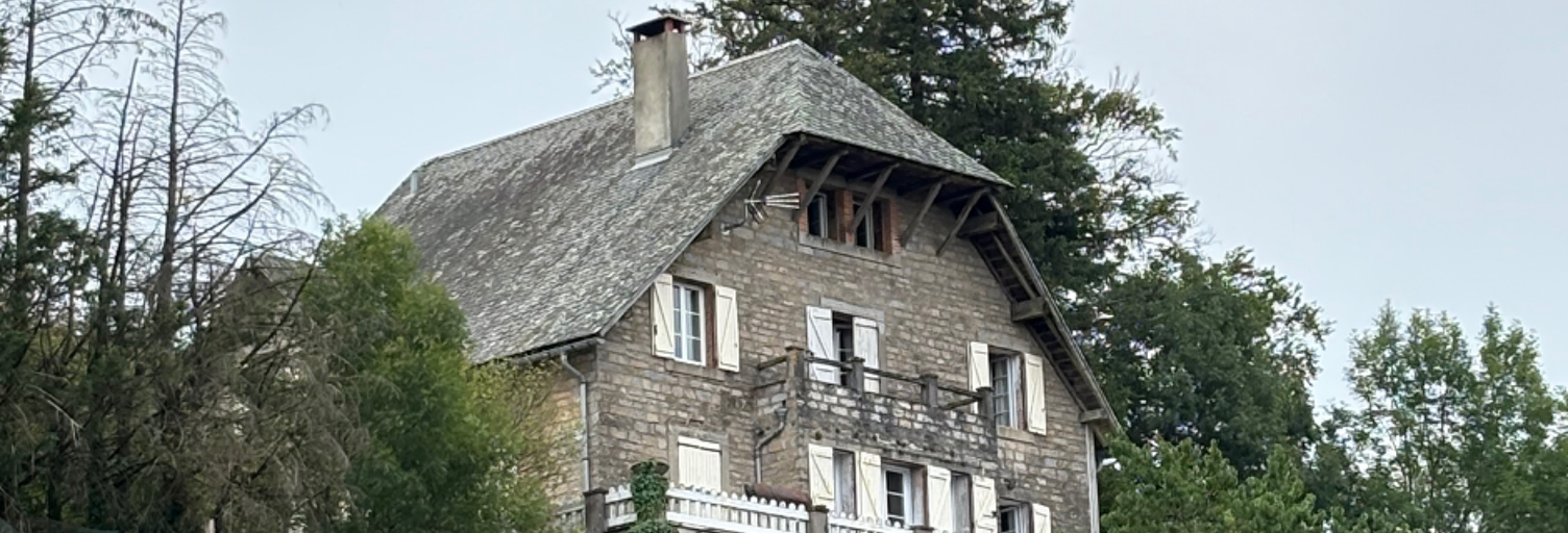 Maison 8 Pièces 240 m² à vendre à Dourgne (81110)