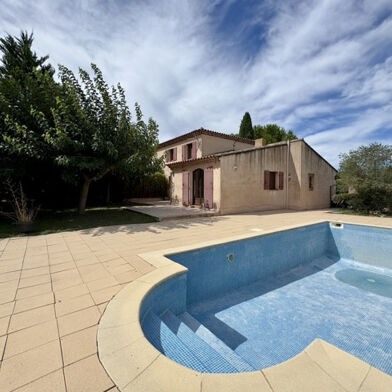 Maison 6 pièces 2770 €