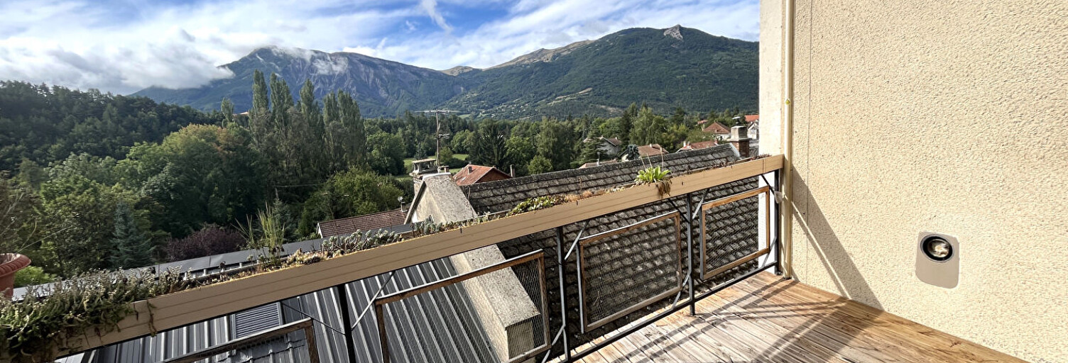Maison 6 Pièces 126 m² à vendre à La Roche-des-Arnauds (05400)