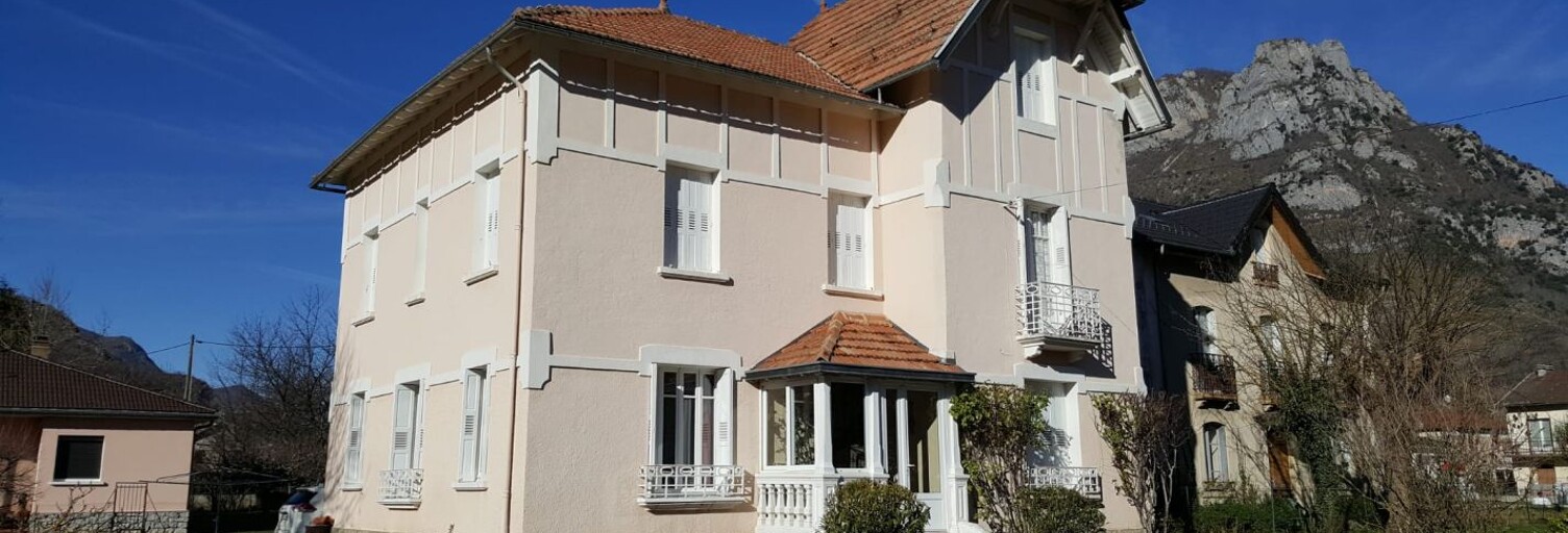 Maison 7 Pièces 211 m² à vendre à Les Cabannes (09310)