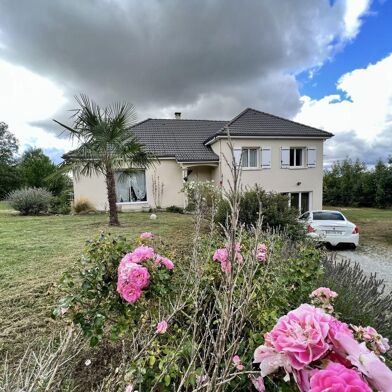 Maison 7 pièces 235000 €