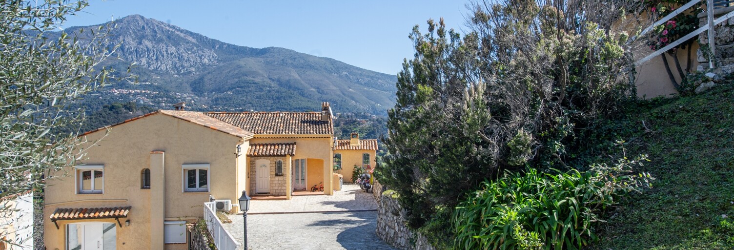 Maison 5 Pièces 151 m² à vendre à Sainte-Agnès (06500)