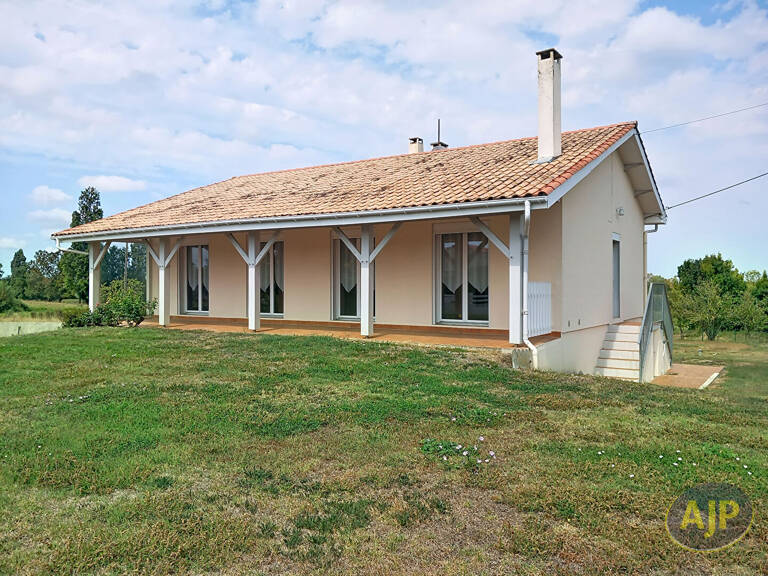 Maison familiale avec environ 2.2ha de terrain ! — photo 1