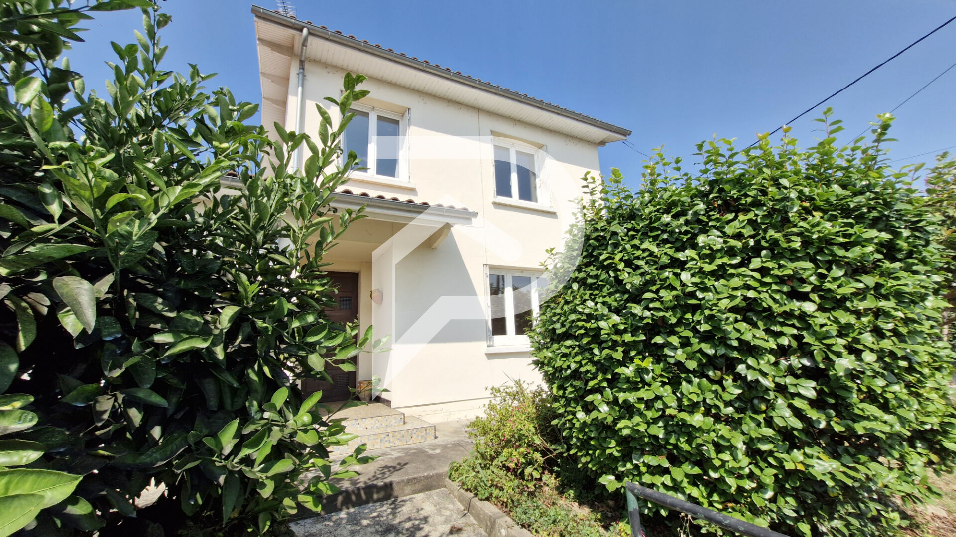 Villa / Maison  T4 à vendre Orthez 64300