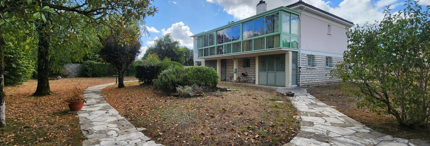 Maison 8 Pièces 162 m² à vendre à La Couronne (16400)
