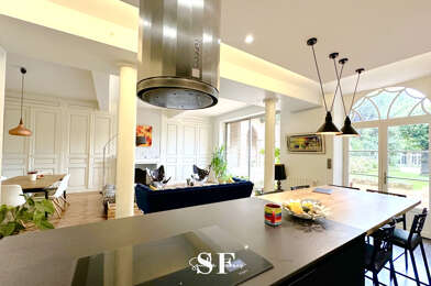 Maison 10 pièces 845000 €