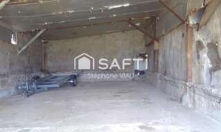 Garage  130 m² à vendre à Saint-Pierre-des-Échaubrognes (79700)