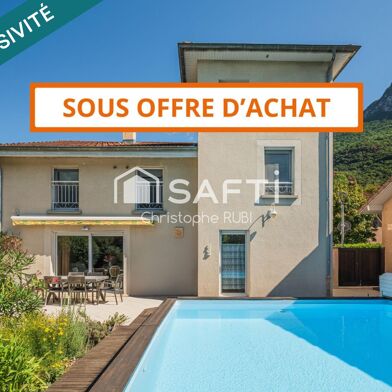 Maison 7 pièces 499000 €