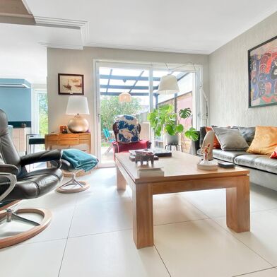 Maison 6 pièces 498550 €