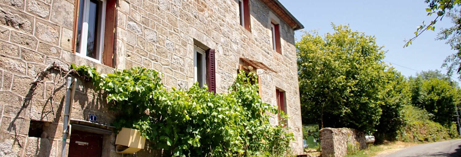 Maison 5 Pièces 109 m² à vendre à Vergheas (63330)