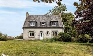 Maison 7 Pièces 144 m² à vendre à Plounévez-Lochrist (29430)