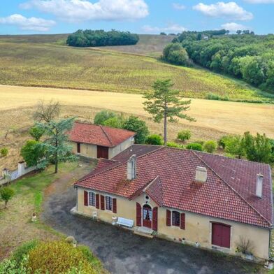 Maison 6 pièces 260190 €