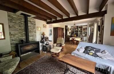 Maison de bourg de 6 pièces principales — photo du bien