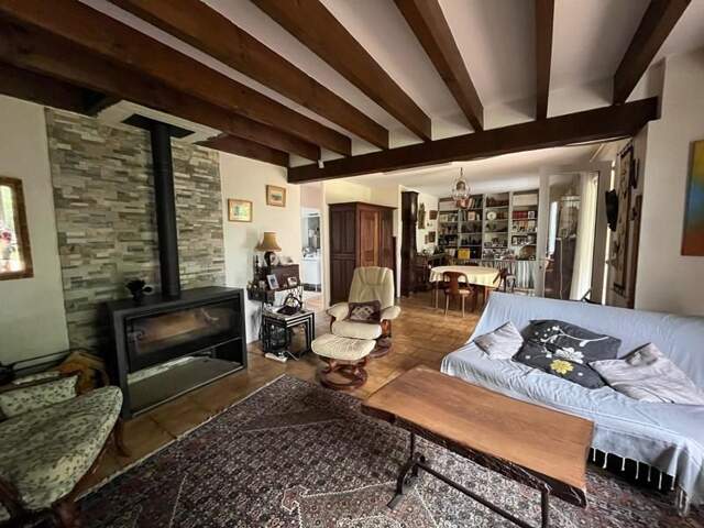 Maison de bourg de 6 pièces principales — photo du bien