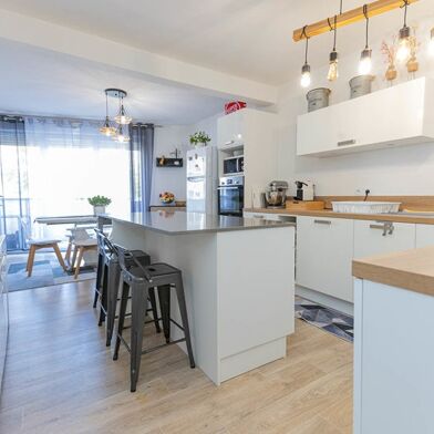 Appartement 4 pièces 249000 €