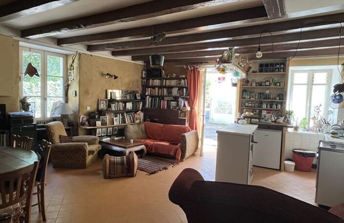 Maison en pierre de 5 pièces principales — photo 2