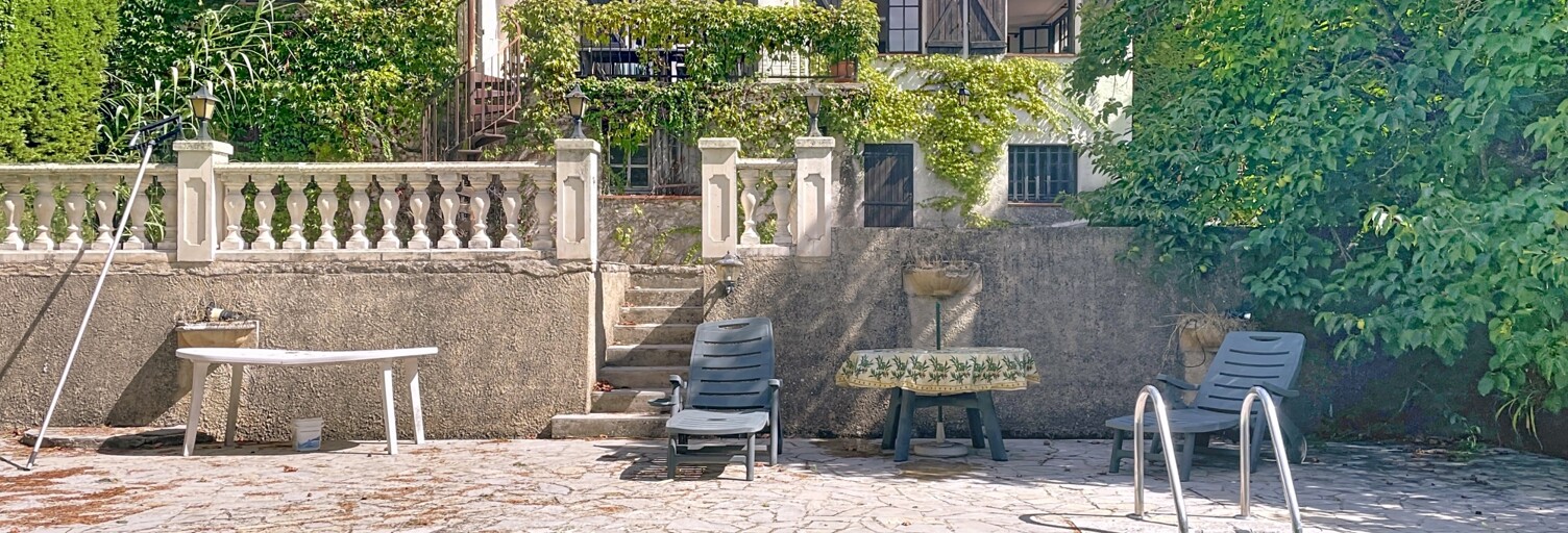 Maison 5 Pièces 130 m² à vendre à Saint-Paul-en-Forêt (83440)