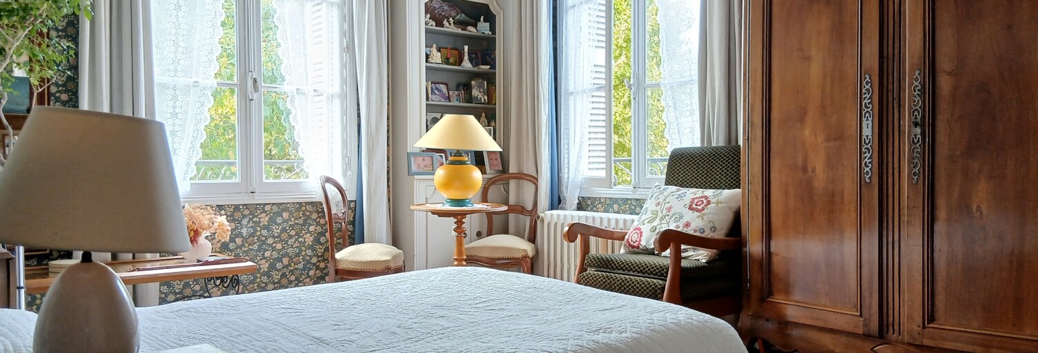 Maison 8 Pièces 207 m² à vendre à Chinon (37500)