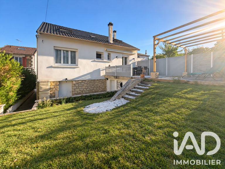 Vente Maison/villa 8 pièces — photo 1