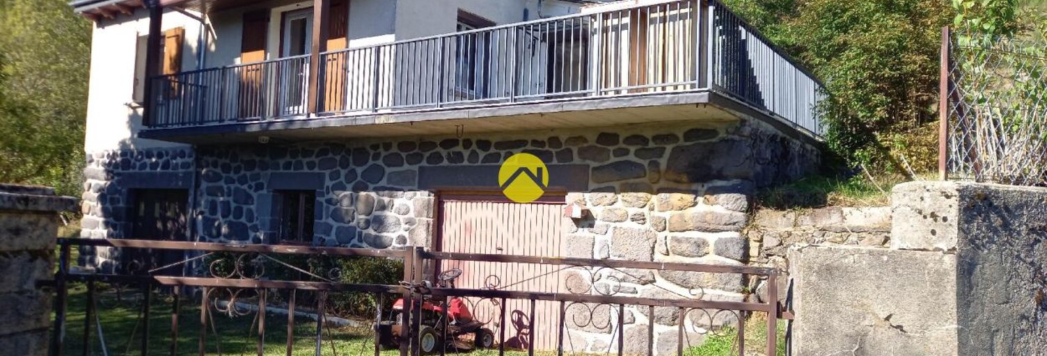 Maison 4 Pièces 110 m² à vendre à Murat (15300)