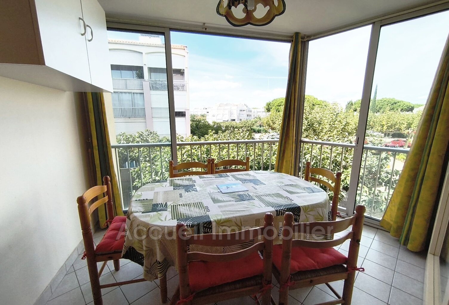 P2 cabine traversant d''environ 39 m² avec loggia repoussée en — photo 1