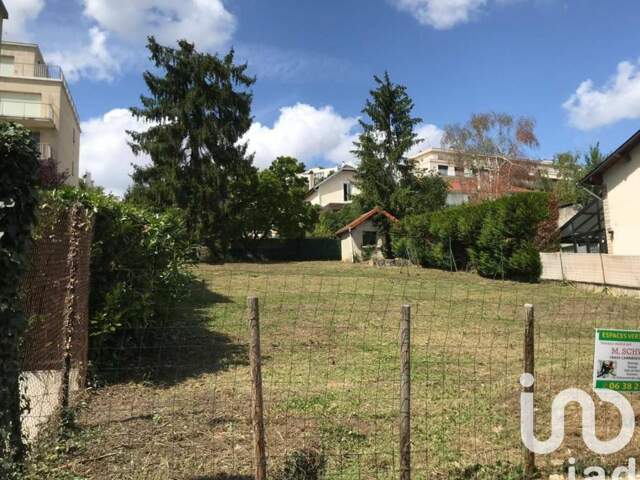 Vente Terrain 586 m&sup2; — photo du bien