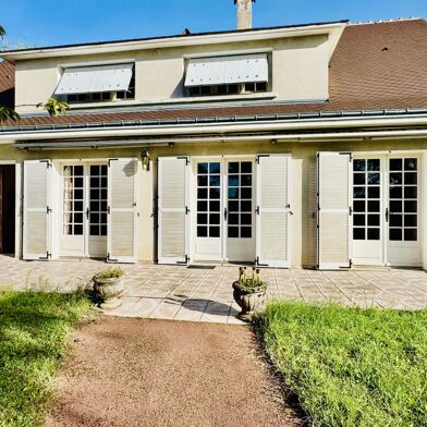 Maison 8 pièces 239000 €
