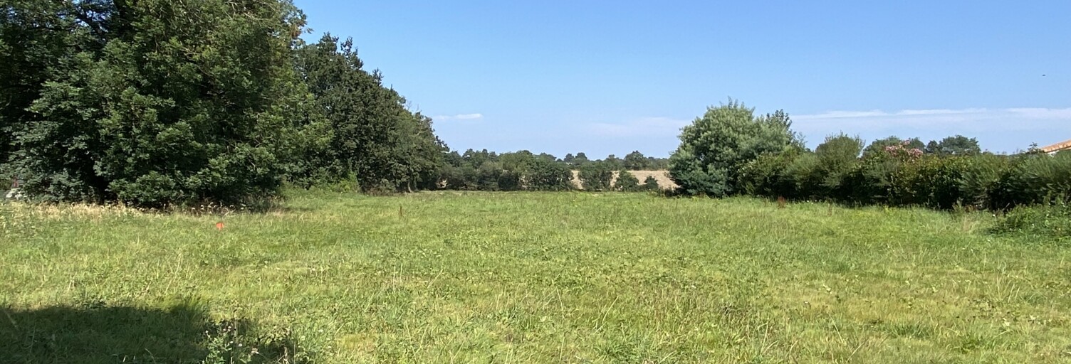 Terrain  1245 m² à vendre à Vendrennes (85250)