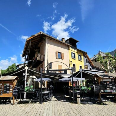 Commerce  218000 €