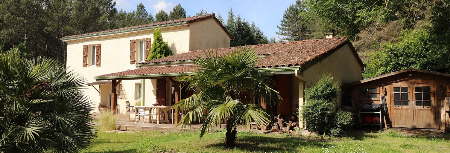 Maison 5 Pièces 127 m² à vendre à Saint-Martin-d'Ary (17270)