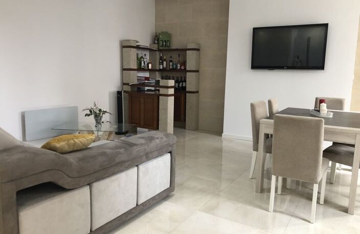 BELLE MAISON DE VILLE ENTIEREMENT RENOVEE — photo 3