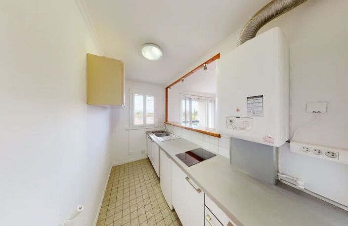 F2  43.51 m² Carrez+ parking à MONTPELLIER — photo 5